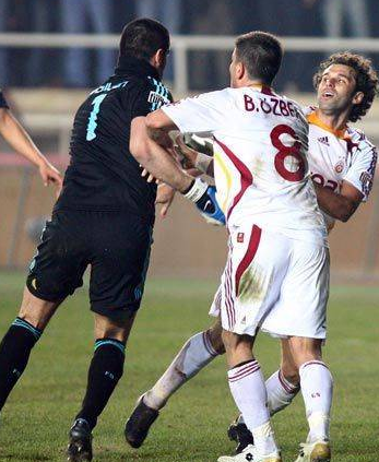 En ünlü futbolcu kavgaları 20