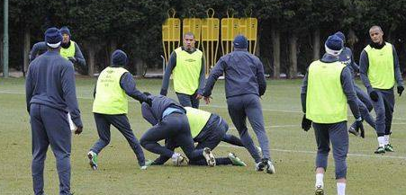 En ünlü futbolcu kavgaları 6