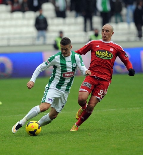 Konya'da kazanan Sergen'in Sivasspor'u 1