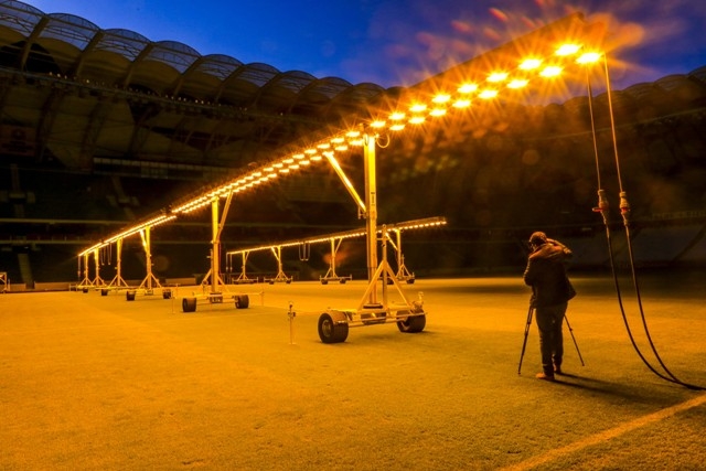 Torku Arena'da çimler solaryum ile esmerleşiyor 10