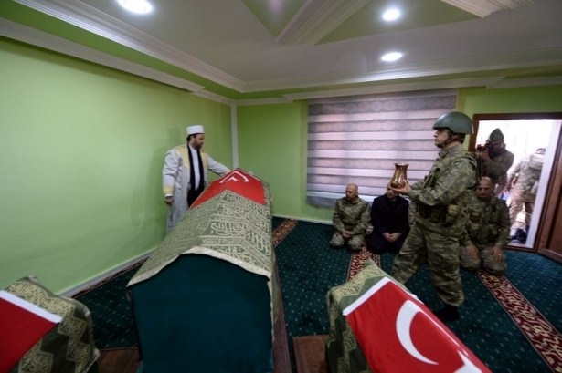 Ecdat yadigarı emanetlere özel tören 11