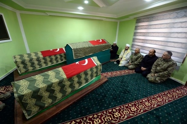 Ecdat yadigarı emanetlere özel tören 13