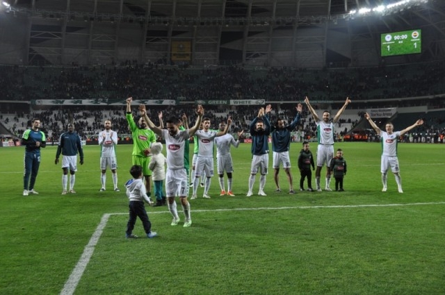 TORKU KONYASPOR: 1 - FENERBAHÇE:1 216