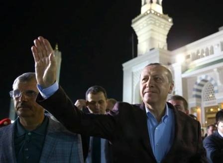 MESCİD-İ NEBEVİ'DE NAMAZ KILDI 17