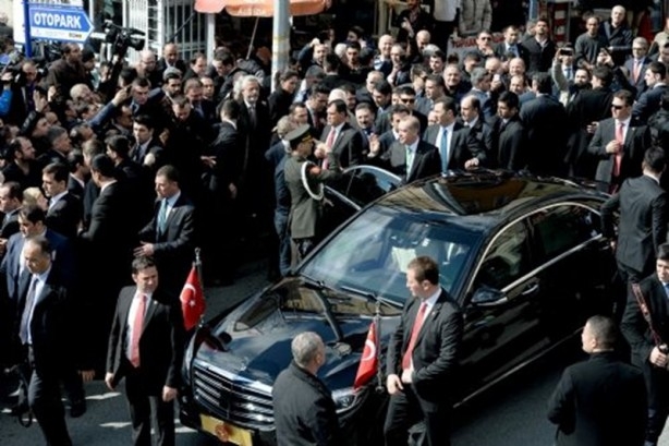 Cumhurbaşkanı Erdoğan formasını giydiği kulubü ziyaret etti 6