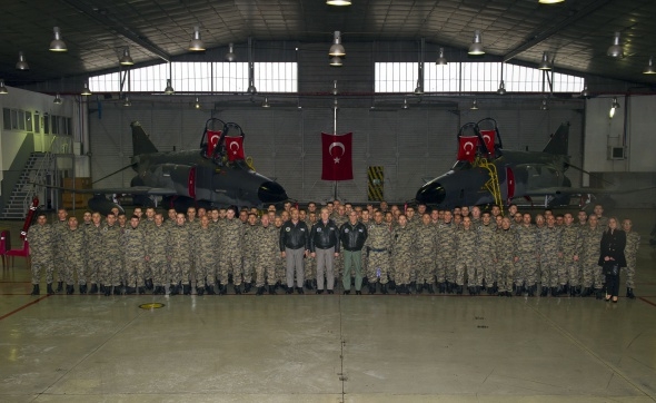 Uçan tabut RF-4E'lere veda 11