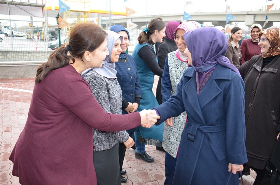Sare Davutoğlu Konya İl Teşkilatı'nı ziyaret etti 12