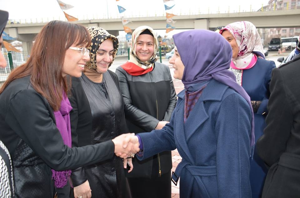 Sare Davutoğlu Konya İl Teşkilatı'nı ziyaret etti 15