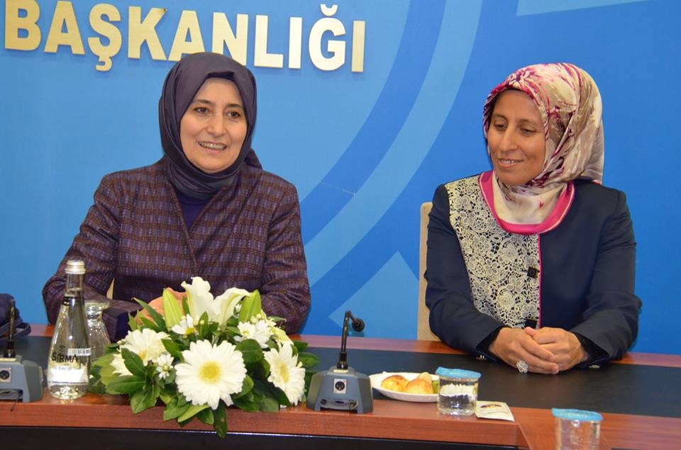 Sare Davutoğlu Konya İl Teşkilatı'nı ziyaret etti