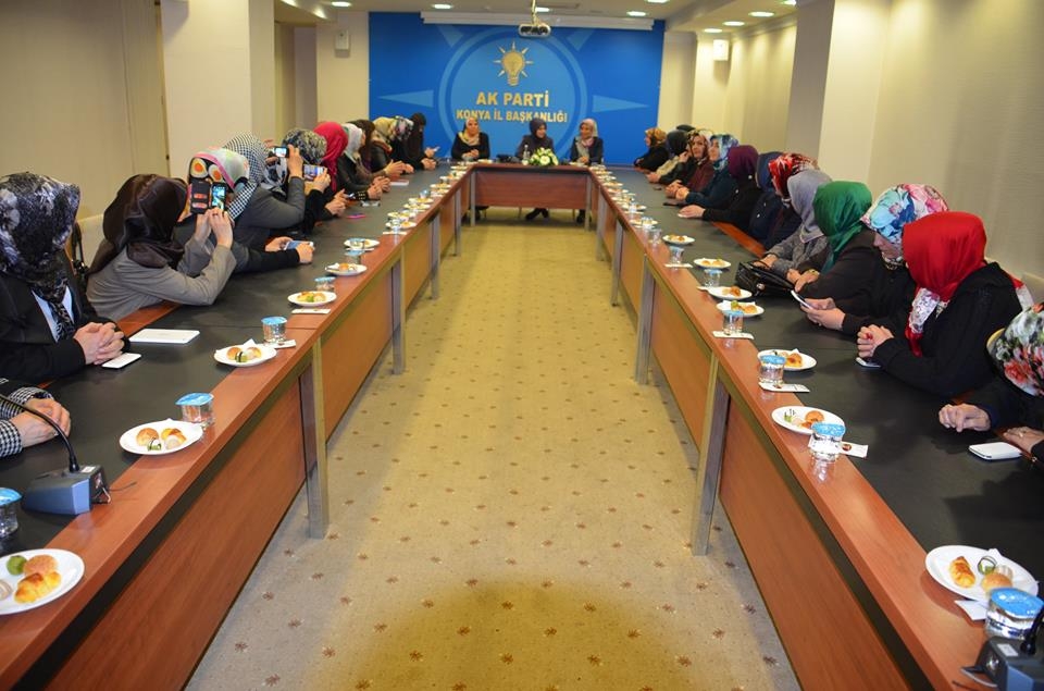 Sare Davutoğlu Konya İl Teşkilatı'nı ziyaret etti 31