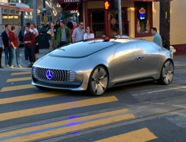 Mercedes'in Çılgın Arabası 14