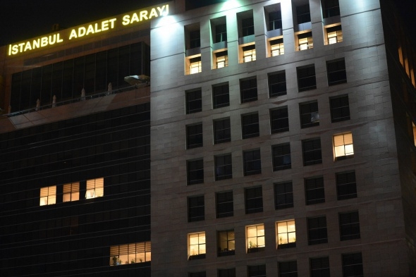 Çağlayan Adliyesi’nde savcıyı rehin alan teröristlere operasyon 11