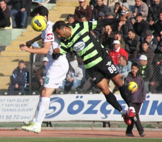 Akhisar Belediyespor-Konyaspor 1-1 Sezon 2011-2012
