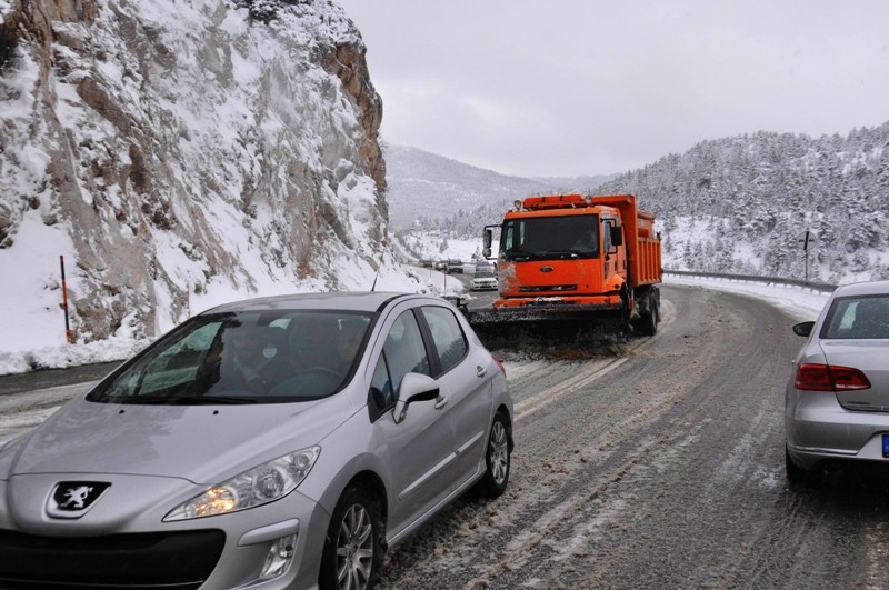 KONYA'DA NİSAN AYINDA KAR MANZARALARI 23
