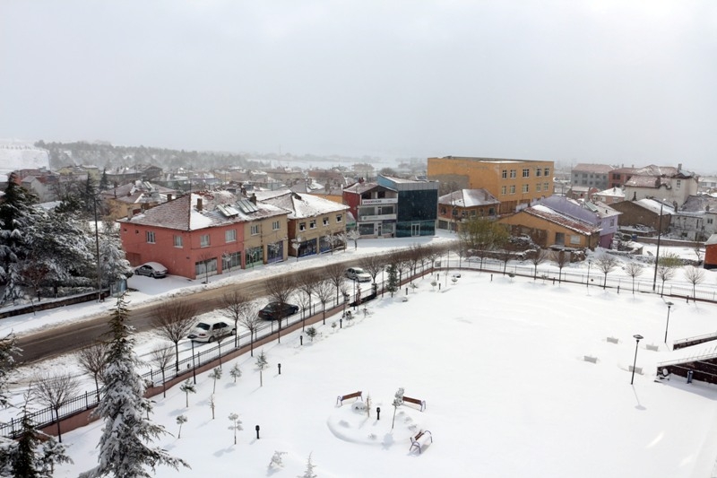 KONYA'DA NİSAN AYINDA KAR MANZARALARI 6