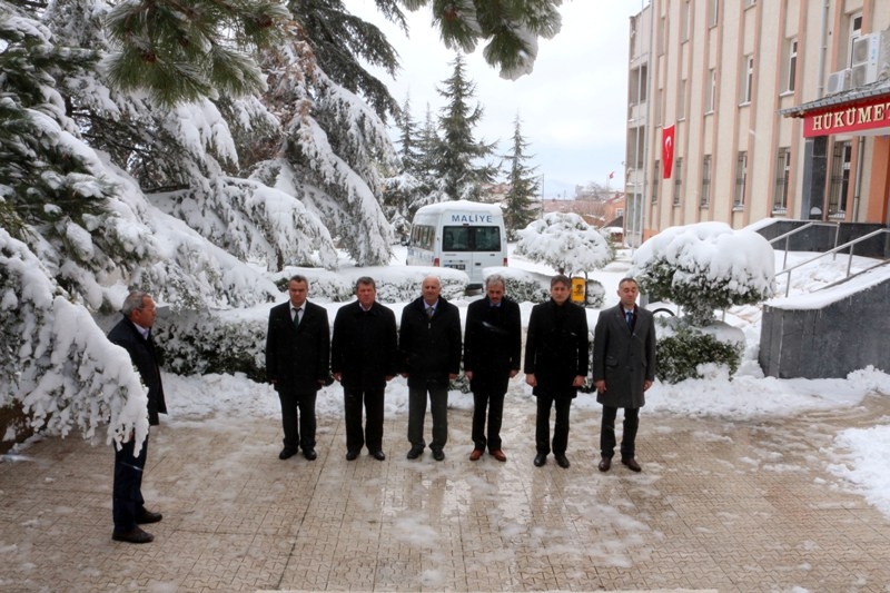 KONYA'DA NİSAN AYINDA KAR MANZARALARI 9