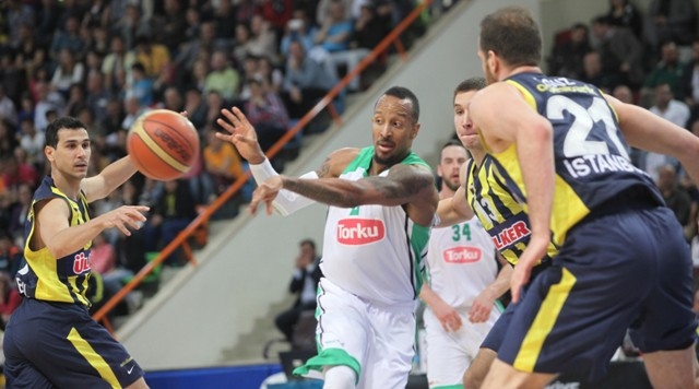 Torku Konyaspor: 80 - Fenerbahçe Ülker: 82 10