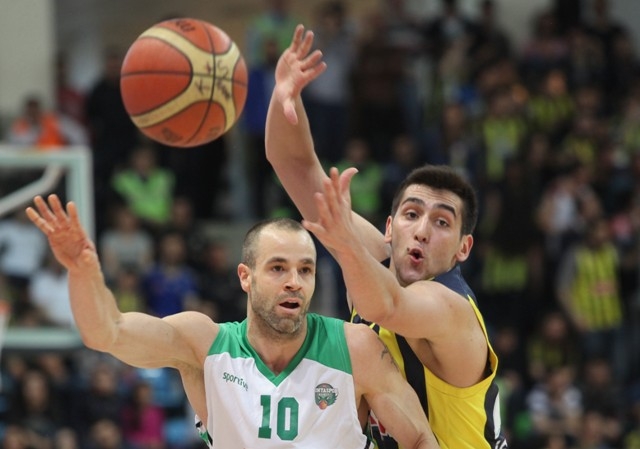 Torku Konyaspor: 80 - Fenerbahçe Ülker: 82 34