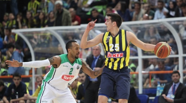 Torku Konyaspor: 80 - Fenerbahçe Ülker: 82 8
