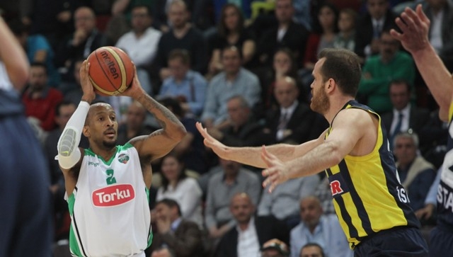 Torku Konyaspor: 80 - Fenerbahçe Ülker: 82 9