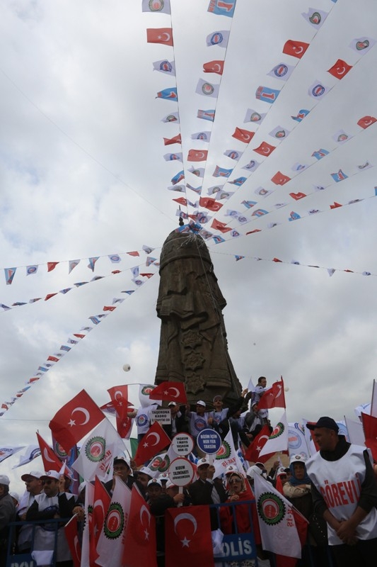 KONYA'DA TARİHİ 1 MAYIS 10