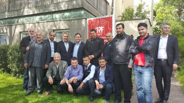 Ağralı seçim çalışmasını İsveç'e taşıdı 14