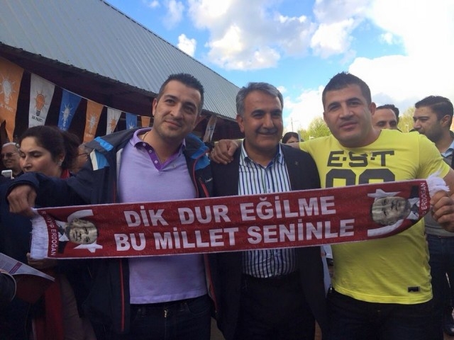 Ağralı seçim çalışmasını İsveç'e taşıdı 4