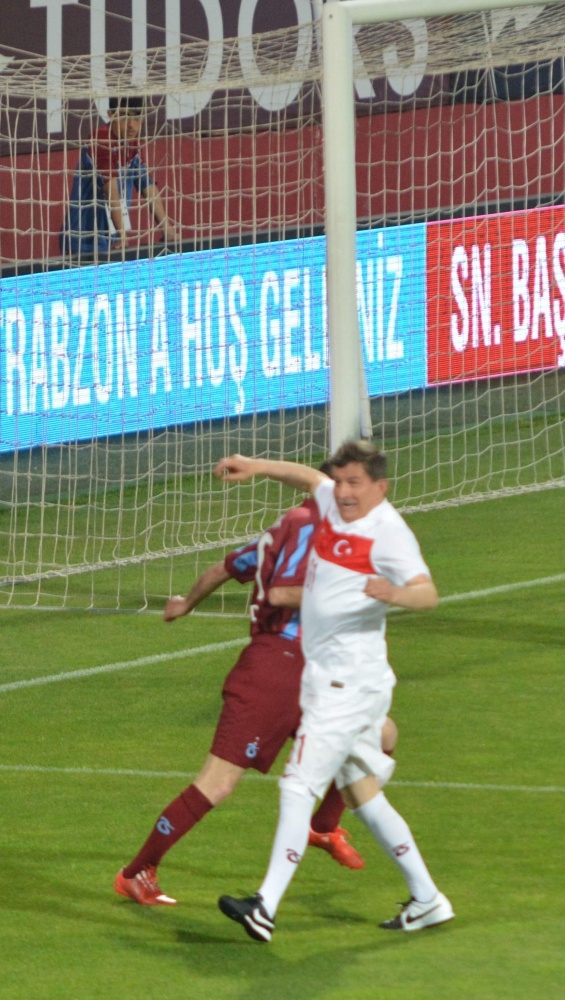Ahmet Davutoğlu'ndan sürpriz maç 5