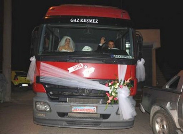 İlginç gelin arabası yazıları 16