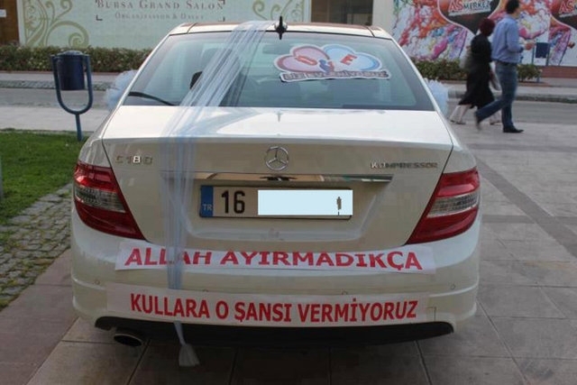 İlginç gelin arabası yazıları 2