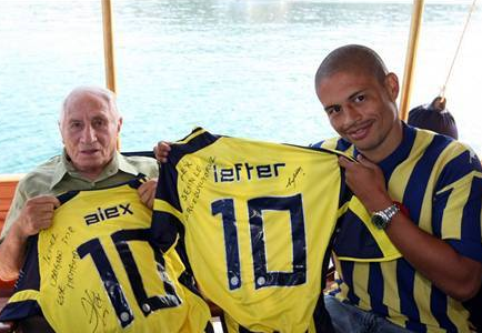 Ünlü futbolcuların akılalmaz lakapları 15