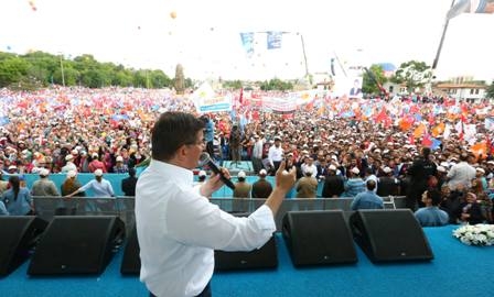 Başbakan memleketinde gövde gösterisi yaptı 22