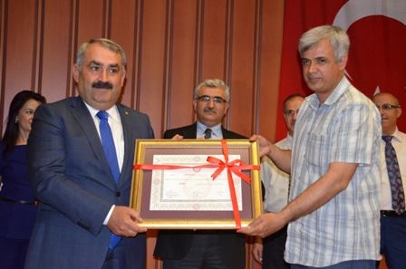 Konya milletvekilleri mazbatalarını aldı