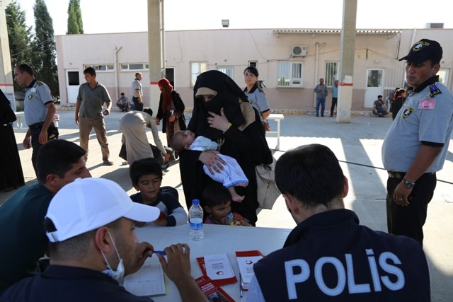 YİNE TÜRKİYE KUCAK AÇTI 32