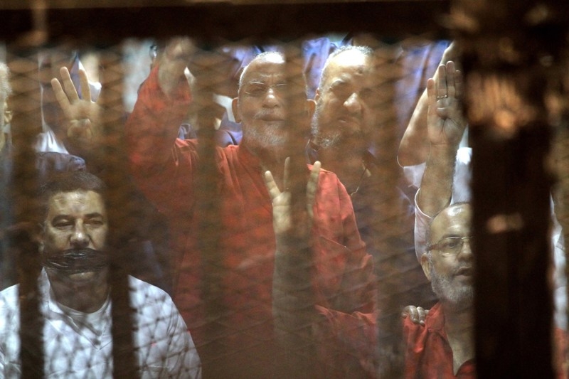 MURSİ VE ARKADAŞLARININ SON GÖRÜNTÜLERİ 11