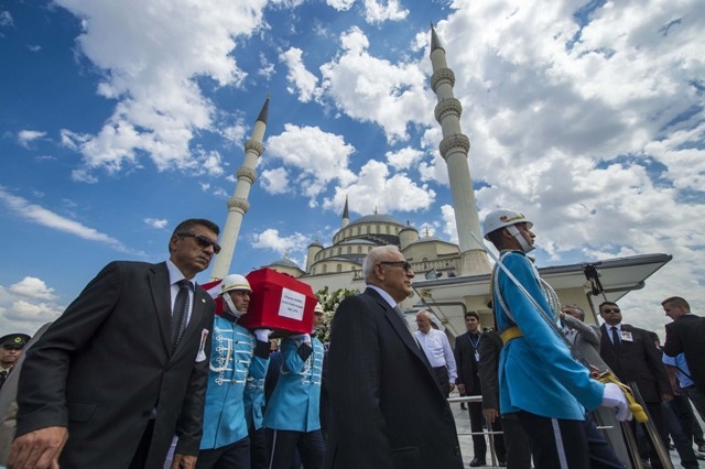 SÜLEYMAN DEMİREL'E VEDA 111