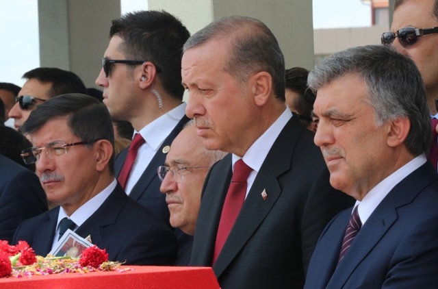 SÜLEYMAN DEMİREL'E VEDA 174