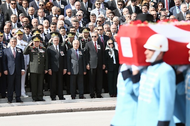 SÜLEYMAN DEMİREL'E VEDA 39