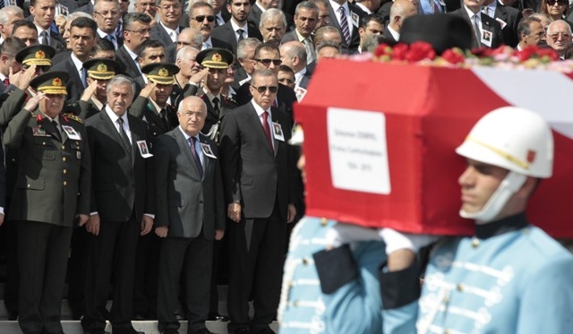 SÜLEYMAN DEMİREL'E VEDA 40