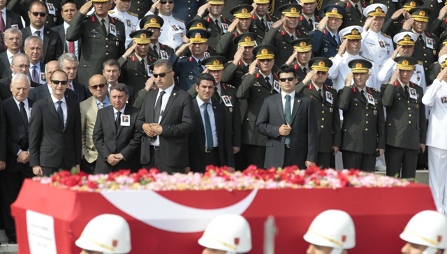 SÜLEYMAN DEMİREL'E VEDA 51
