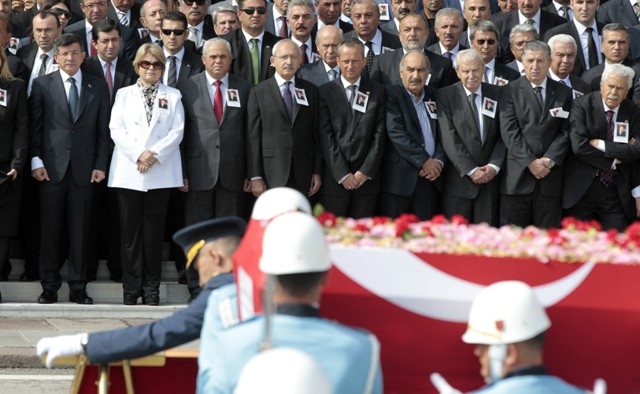 SÜLEYMAN DEMİREL'E VEDA 52