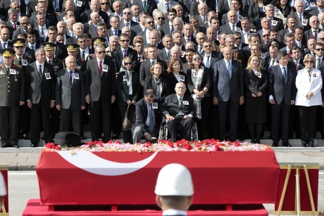 SÜLEYMAN DEMİREL'E VEDA 58
