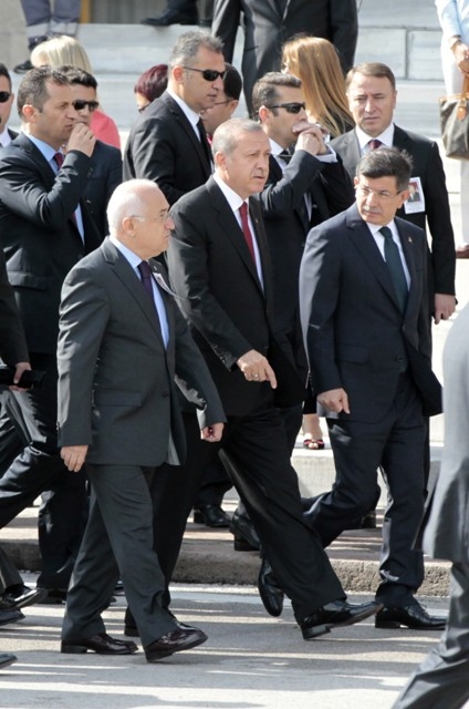 SÜLEYMAN DEMİREL'E VEDA 77