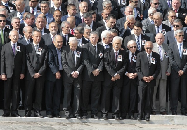 SÜLEYMAN DEMİREL'E VEDA 81