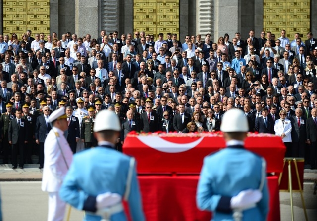 SÜLEYMAN DEMİREL'E VEDA 96