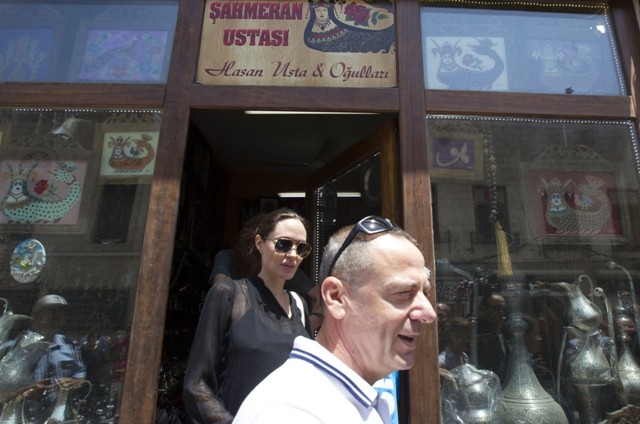 Angelina Jolie Türkiye'deki mültecileri ziyaret etti 2