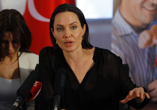 Angelina Jolie Türkiye'deki mültecileri ziyaret etti 22