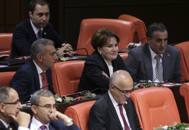 YENİ MECLİSTEN ENSTANTANELER 100