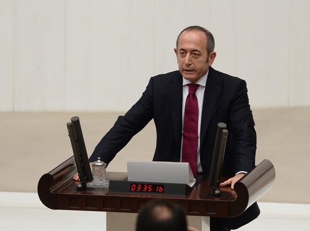 YENİ MECLİSTEN ENSTANTANELER 118