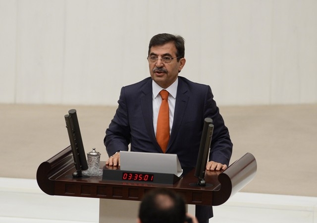 YENİ MECLİSTEN ENSTANTANELER 119